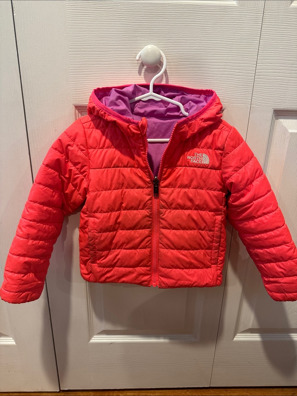 Kids pink North Face lightweight puffer 2t - reversible pink and purple